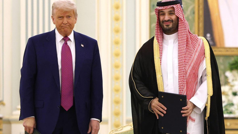 زەلەنسكييدٸڭ كيٸمٸنە سىن ايتقان ترامپ ساۋد ارابييا حانزاداسىنا تيٸسپەدٸ