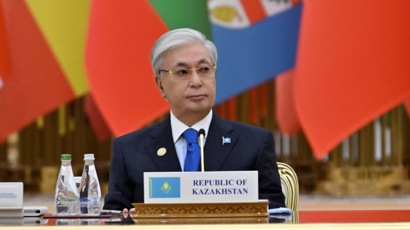 توقاەۆ: "قازاقستان ۋكرايناداعى قاقتىعىستى رەتتەۋ بويىنشا كەلٸسسٶز جاندانۋىنا قولداۋ بٸلدٸرەدٸ"
