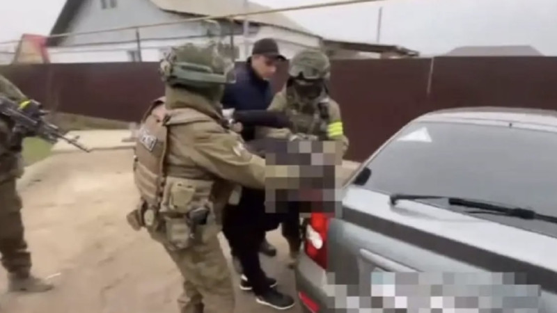بقو-دا مەملەكەتارالىق ٸزدەۋدە جٷرگەن كٷدٸكتٸ قولعا تٷستٸ