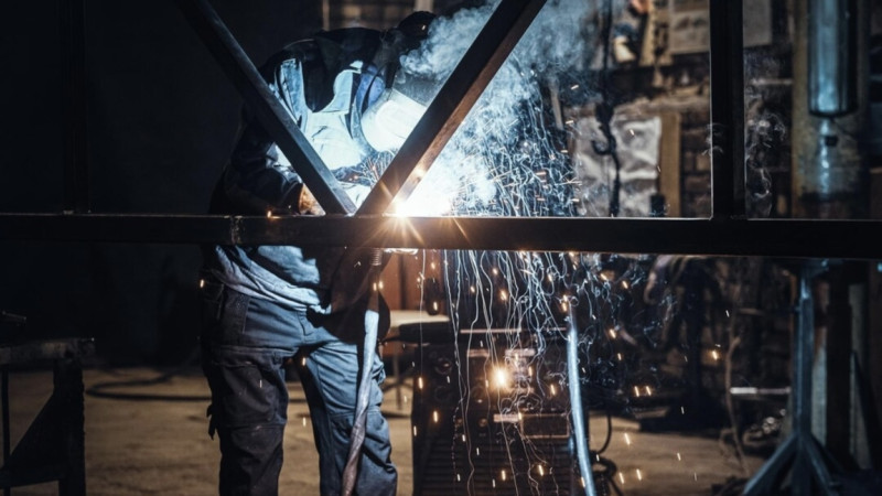 Reseidiń iri metallýrgiialyq kompaniialary qaryzǵa batty