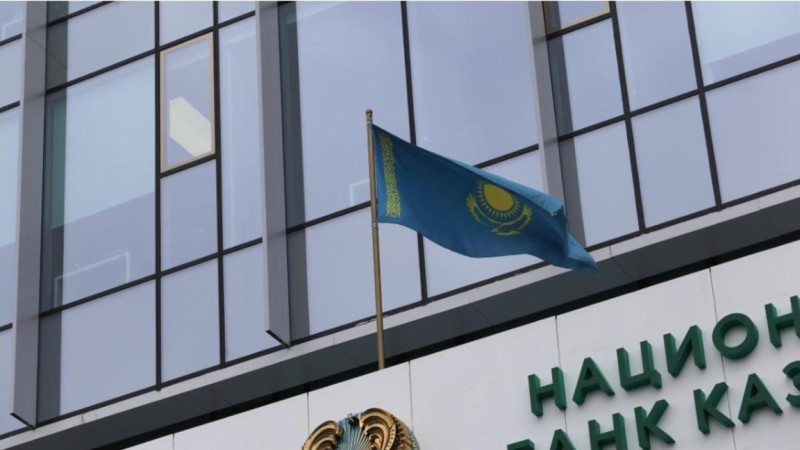 بيىل 1000 تەڭگەلٸك جەنە 10000 تەڭگەلٸك كۋپيۋرالار قولدانىستان شىعادى
