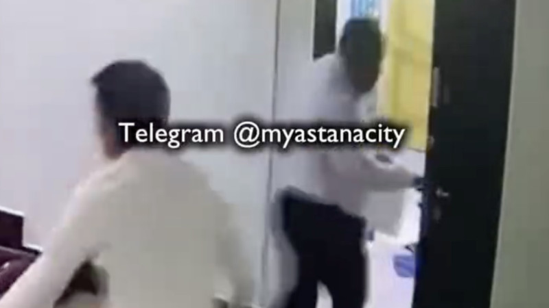 سەپيەۆپەن تٶبەلەسكەن ەسٸمحانوۆ بۇعان دەيٸن دە كٶزگە تٷسكەن