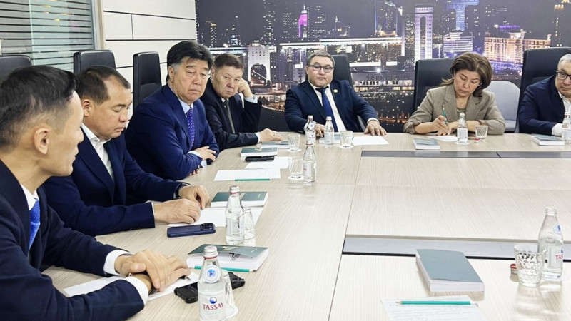 توعىزقۇمالاق فەدەراتسييالارىنىڭ كەڭەيتٸلگەن وتىرىسى ٶتتٸ