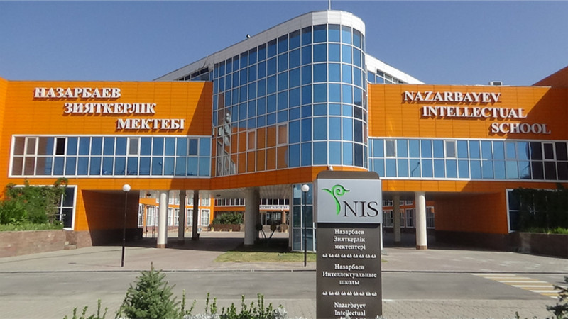 Петропавлда НЗМ-нің жоғары сынып оқушысы үшінші қабаттан құлап кетті