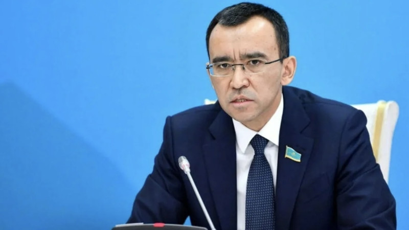 15 ناۋرىز كونستيتۋتسييا كٷنٸ بولىپ بەكٸتٸلۋٸ مٷمكٸن — ەشٸمباەۆ مەلٸمدەمە جاسادى