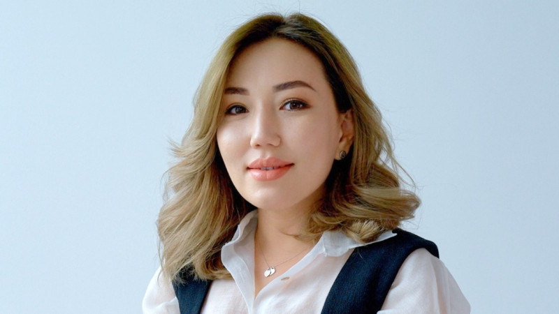 اۋىس-تٷيٸس: توقاەۆ مەملەكەتتٸك قىزمەت ٸستەرٸ اگەنتتٸگٸ تٶراعاسىنىڭ ورىنباسارىن اۋىستىردى