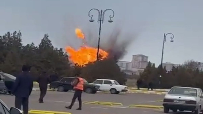 يراننان ۇشىپ شىققان درون ەزەربايجانداعى ەۋەجايدىڭ بٸرٸنە تٷسٸپ جارىلدى