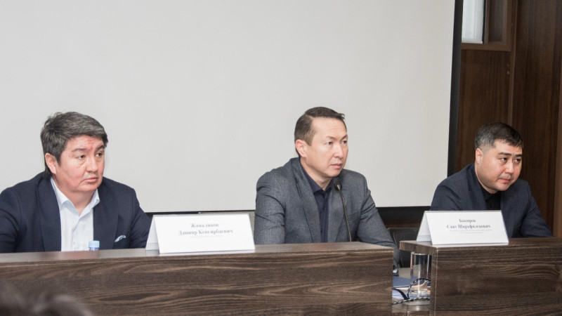 Qazaqmys «Jomart» jáne «Jylandy» kenishteriniń damýyna investitsiia salady
