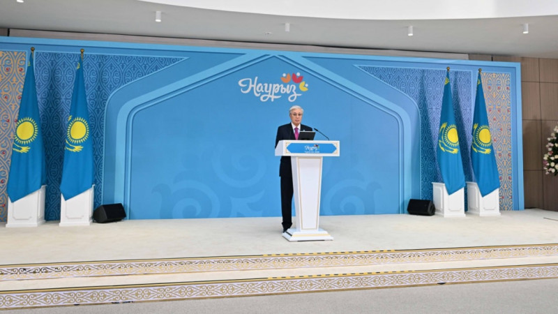 "جاڭا كونستيتۋتسييا, ەڭ الدىمەن, ٶسكەلەڭ ۇرپاقتىڭ يگٸلٸگٸ ٷشٸن قابىلداندى" - توقاەۆ