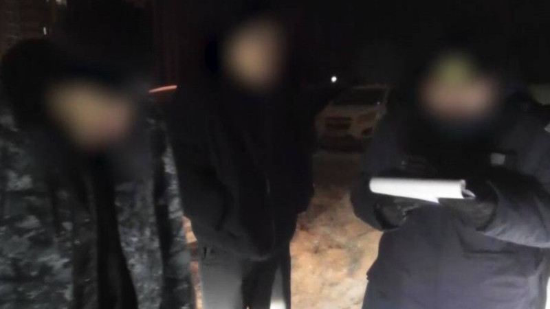 استانادا كٶلٸگٸندە ەسٸرتكٸ بار ەر ادام پوليتسييادان قاشامىن دەپ جول اپاتىنا ۇشىرادى