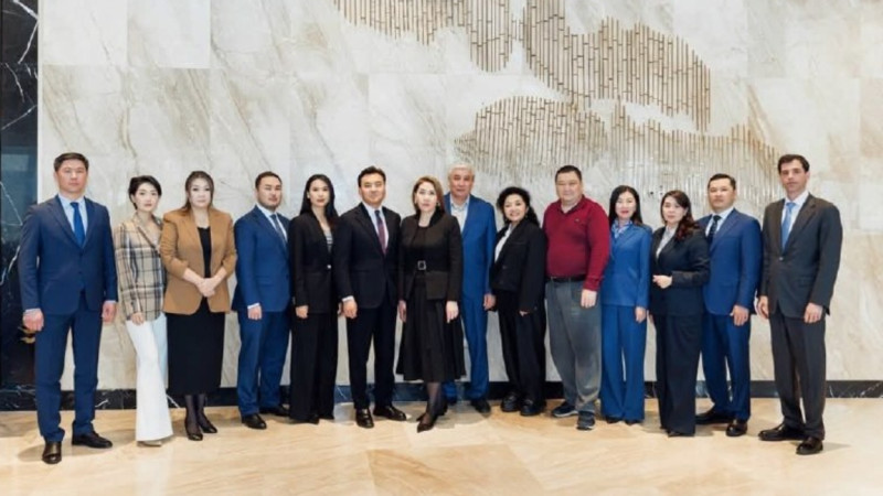 Elde taǵy bir saiasi partiia qurylmaq