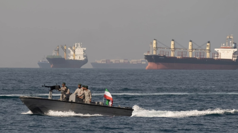 Iran Ormýz buǵazyn ashty — Reuters