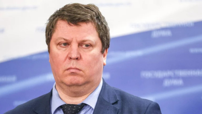 Resei depýtaty Qyrǵyzstandaǵy oryssha ataýlardyń ózgerýin synǵa aldy
