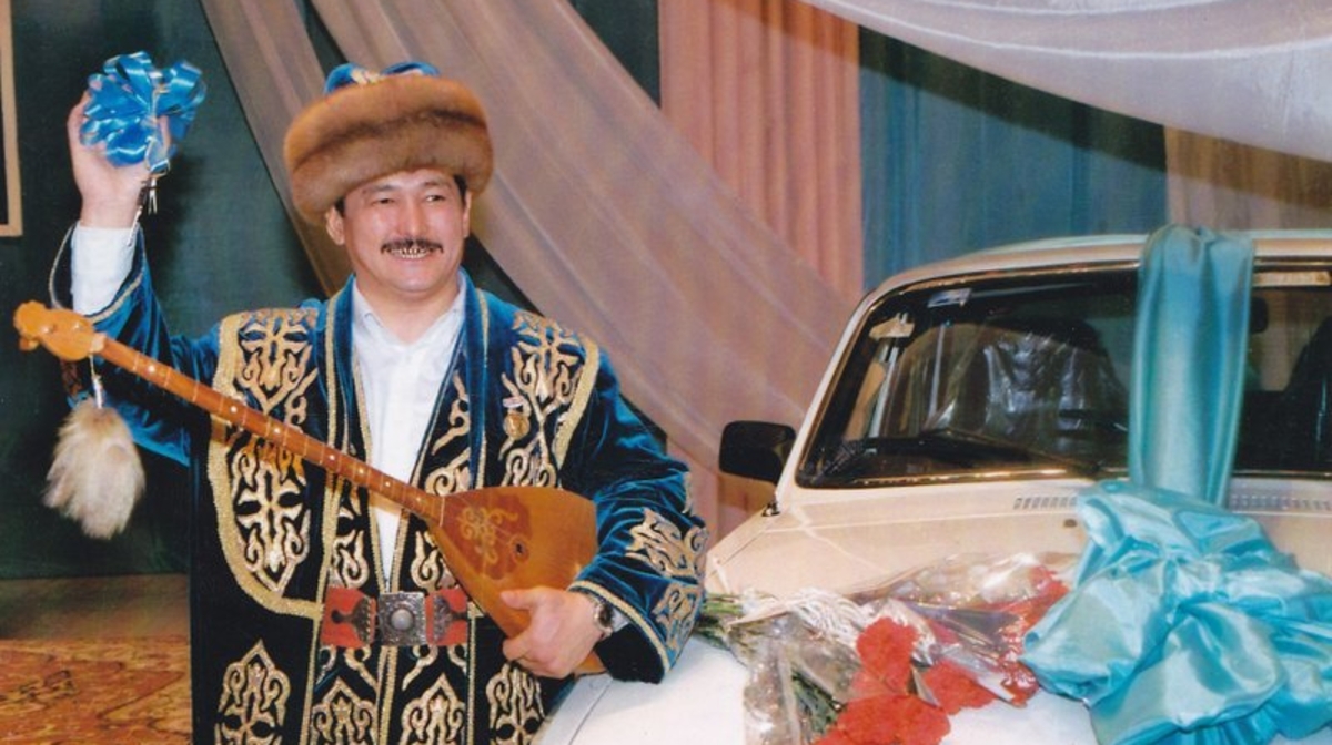 "Ei, Nursultan..." dep eski Qazaqstanǵa qarsy shyqqan aqyn