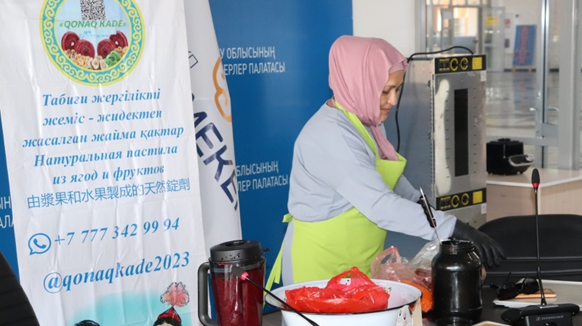 جەتٸسۋلىق كەسٸپكەر كەلٸنشەك مەملەكەتتٸڭ قولداۋىمەن جايما قاق ٶندٸرٸسٸن جولعا قويدى