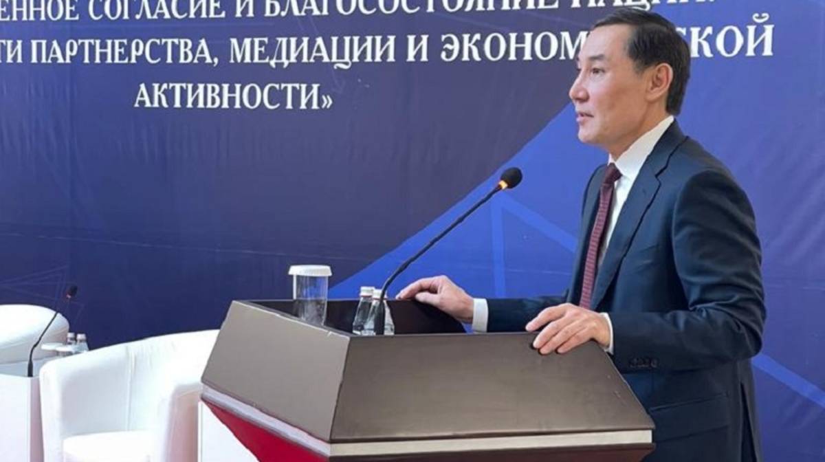 Этномәдени бірлестіктер қазақ тілін ұлтаралық қатынас тілі ретінде дамытуға бағытталған жобаларды жүзеге асыруда – деп Марат Әзілханов