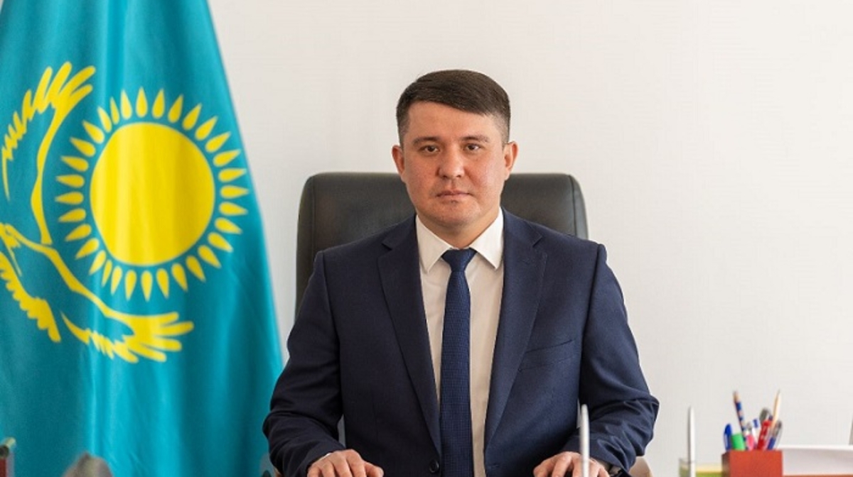 Jańadan taǵaiyndalǵan Ulan aýdany ákimin mańyzdy mindetter kútip tur