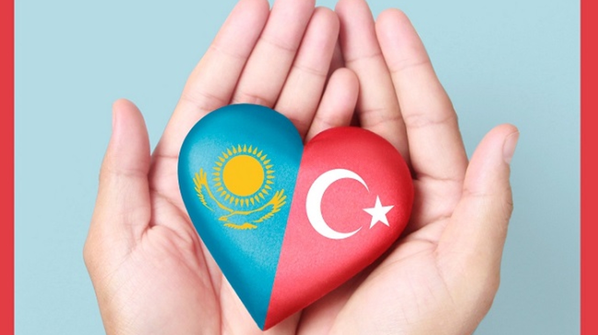 ۆولونتەرلەر تٷركييادا زارداپ شەككەندەرگە گۋمانيتارلىق كٶمەك جيناي باستادى