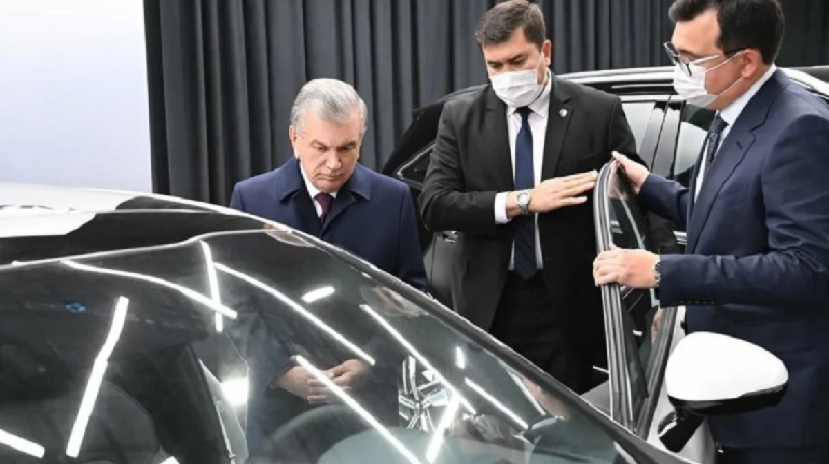 ميرزييوەۆ بٷكٸل ٶزبەكتٸ ەلەكتروكارعا مٸنگٸزبەكشٸ