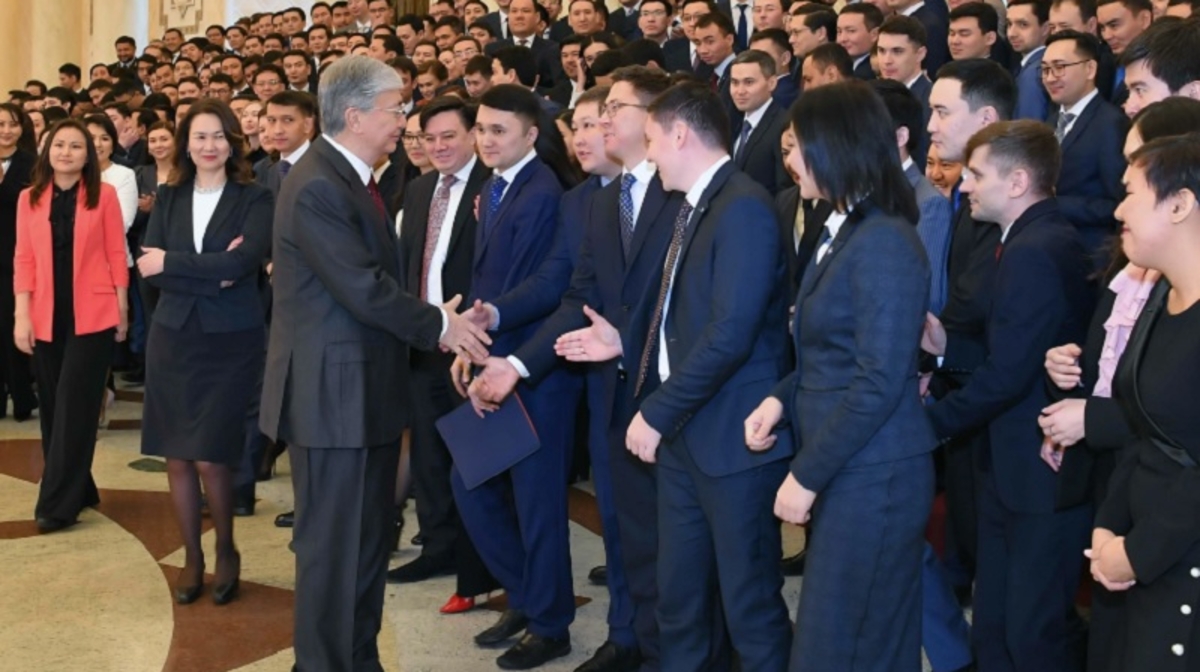 Prezidenttik rezervtegi jastardy jumysqa ornalastyrý qalai júrip jatyr?
