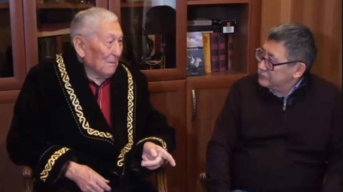 Meiram Qajyken 83 jastaǵy eńbek ardagerine qurmet kórsetti