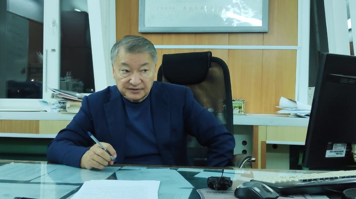 22 myń adam jylýsyz qaldy: Ahmetov shuǵyl túrde Ridderge ushyp keldi
