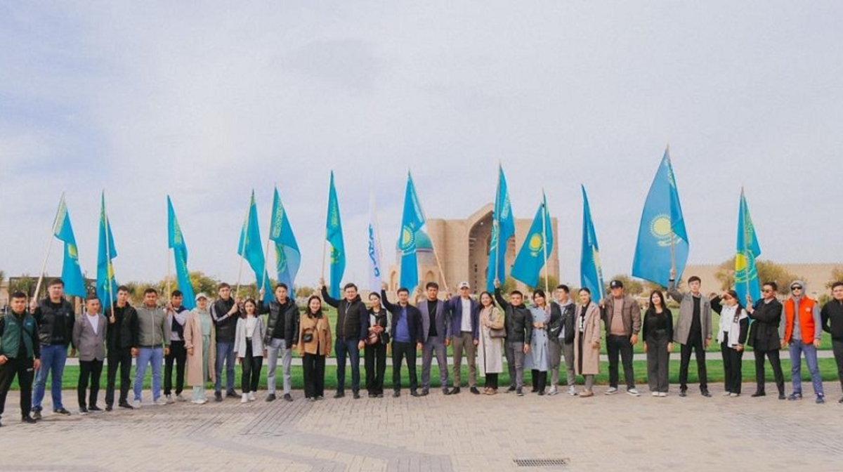 تٷركٸستاندىق جاستار رەسپۋبليكا كٷنٸ "بٸر تۋدىڭ استىندا" اكتسيياسىن ۇيىمداستىردى