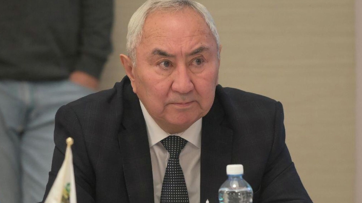 Dairabaev daýǵa qaldy: Prezidenttikke úmitkerdiń uldary reiderlikpen ainalysqany aityldy
