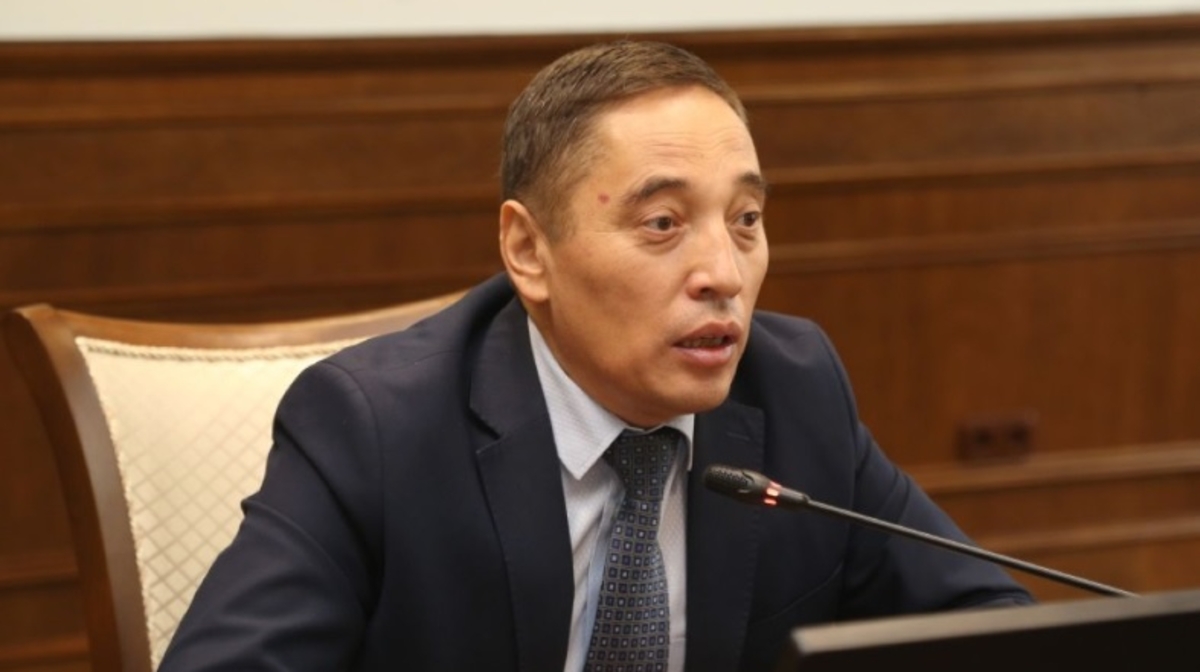احمەت بايتۇرسىنۇلى مەكتەپتەردٸ قازاقىلاندىرۋعا باسا مەن بەرگەن – عالىم