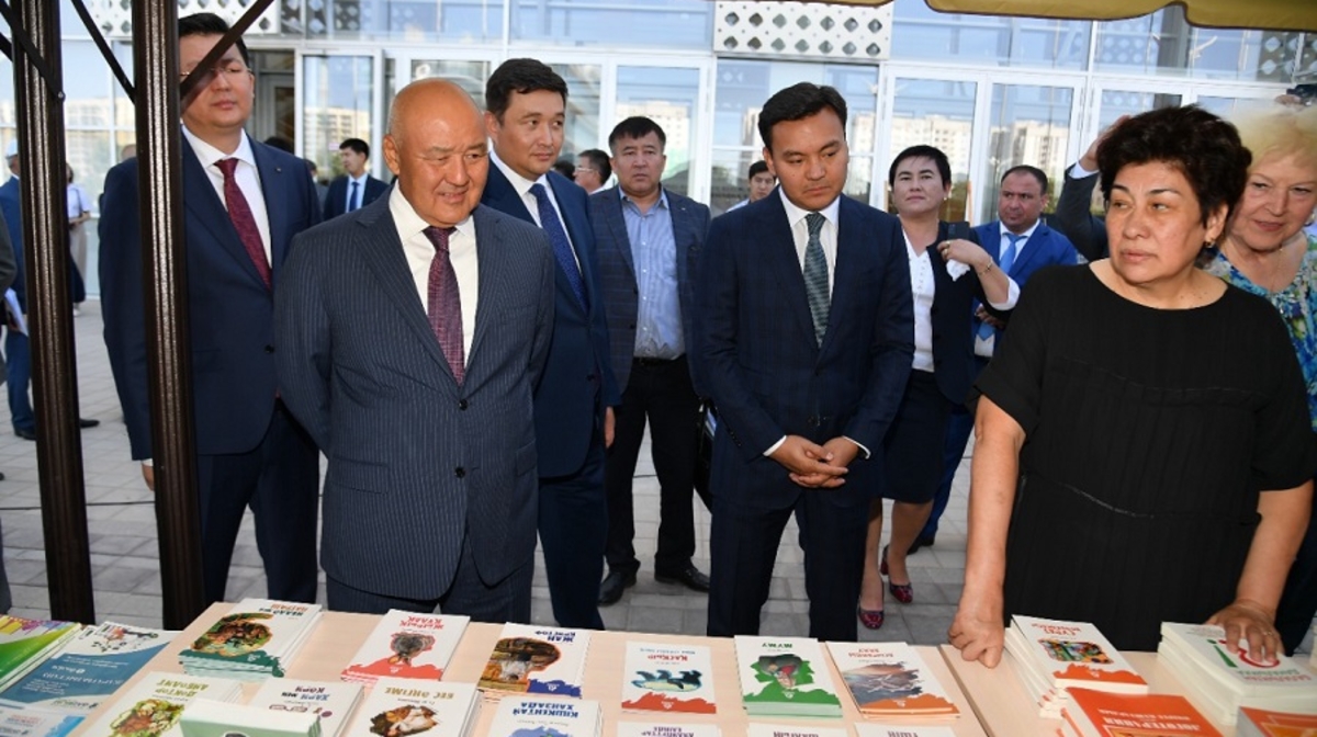 شٶكەەۆ ۇستازدارعا جاڭارعان تٷركٸستاندى كٶرسەتٸپ, جوبالاردى تانىستىردى