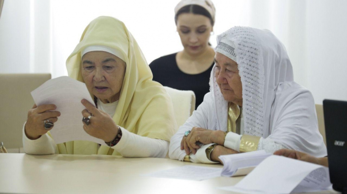 Assambleia janynan qurylǵan Analar keńesi qoǵamǵa qandai paidasyn tigizýde?