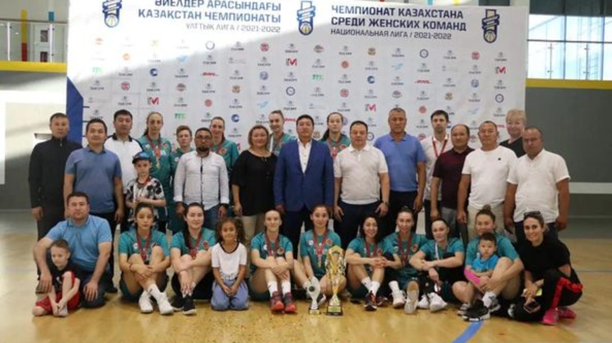 Túrkistannyń sulý qyzdary basketboldan el chempiony atandy