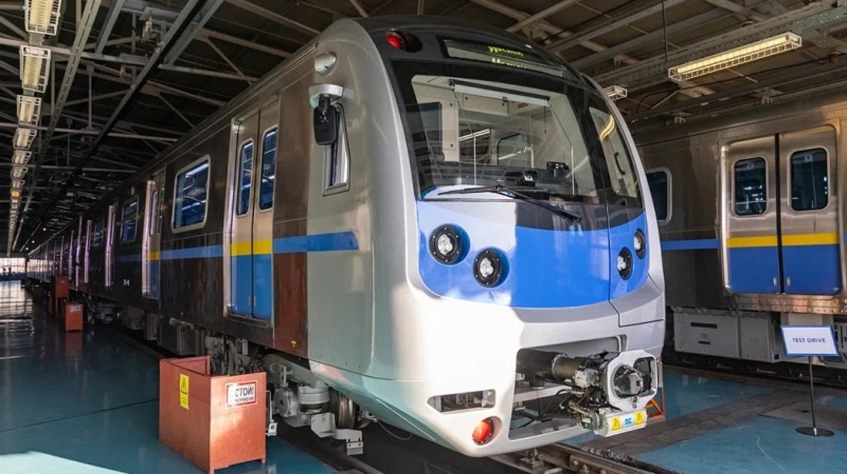 Almaty metrosynyń poiyzdary 15 minýtqa toqtap qaldy