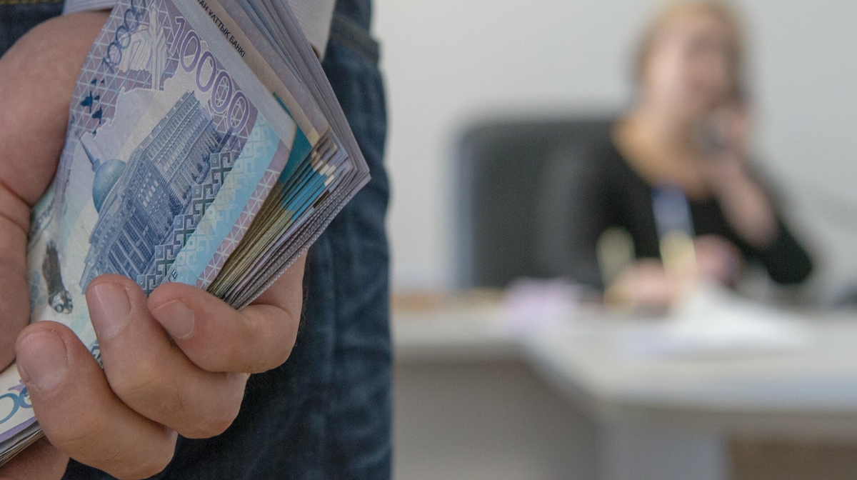 "50 mln-dy qaltaǵa basqan". Almaty oblysynda aýyl sharýashylyǵy basqarmasynyń mamandary kúdikke ilindi