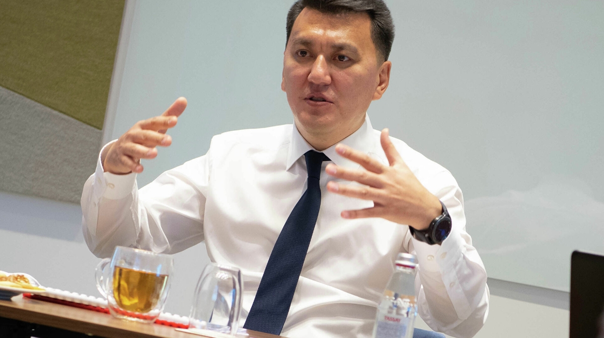 Назарбаевтың мәртебесі? Конституциялық Кеңеске үндеу жолданды - Мемхатшы Қарин