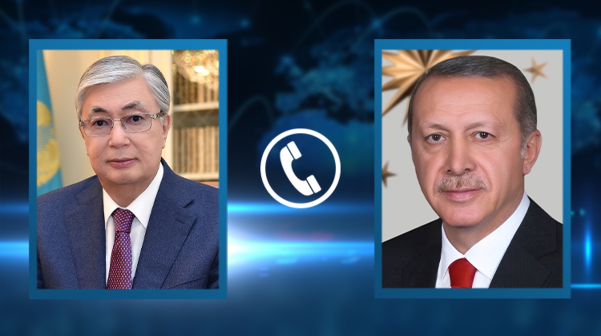 توقاەۆ پەن ەردوعان تەلەفون ارقىلى سٶيلەسٸپ, بٸرٸن-بٸرٸ ورازا ايت مەرەكەسٸمەن قۇتتىقتادى