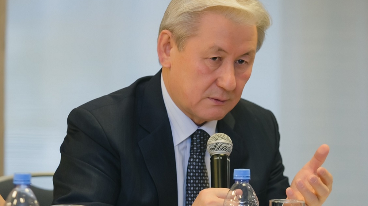 Мәминнің басты қателігін айтқан танымал экономист Тоқаевқа ұсыныс берді