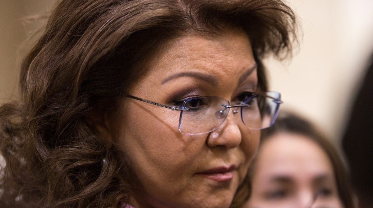 Nazarbaeva bilikten túpkilikti ketti