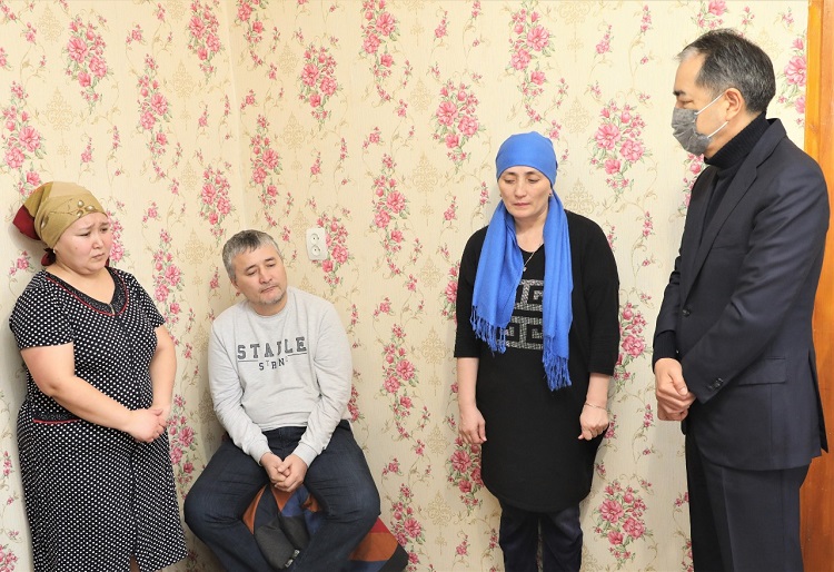 ساعىنتاەۆ قاپىدا وق تيٸپ قايتىس بولعانى بالانىڭ وتباسىنا كٶڭٸل ايتتى