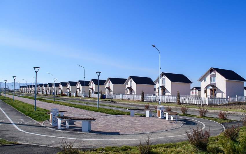Almaty oblysynda 835,4 myń sharshy metr turǵyn úi berildi