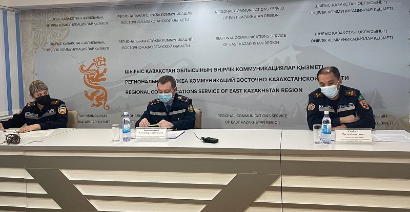Kak vybrat feierverki, chtoby vstretit novyi god bez pojarov, rasskazali v VKO