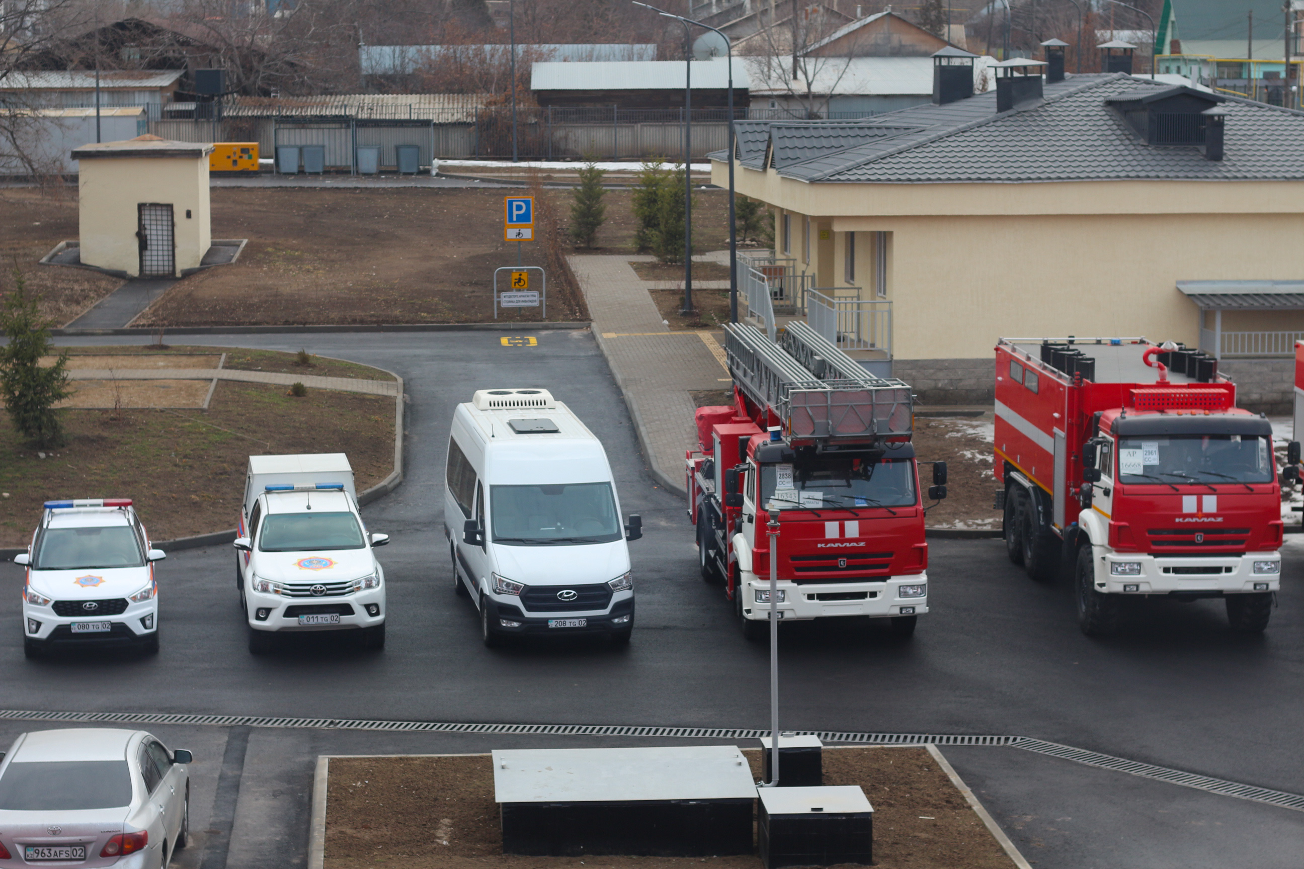 Máslihat depýtattary Alataý men Naýryzbai aýdanyndaǵy órtke qarsy depo jumysyn tekserdi
