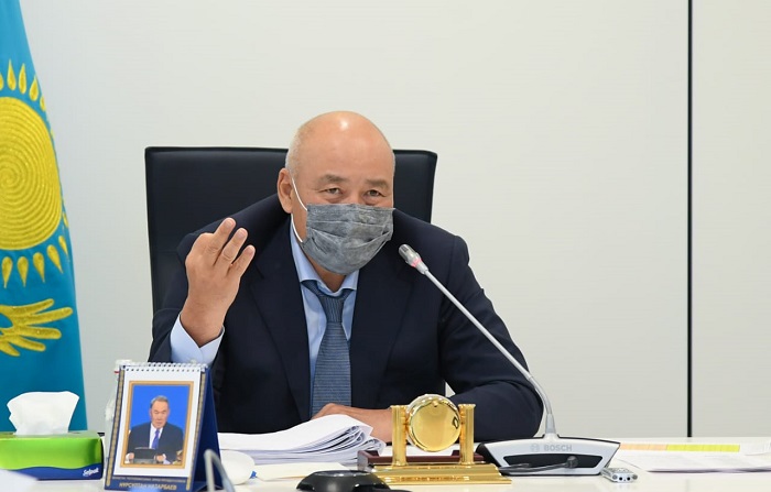 ٶمٸرزاق شٶكەەۆ تۇرعىن ٷيلەردٸ تەز ارادا جىلۋعا قوسۋدى تالاپ ەتتٸ