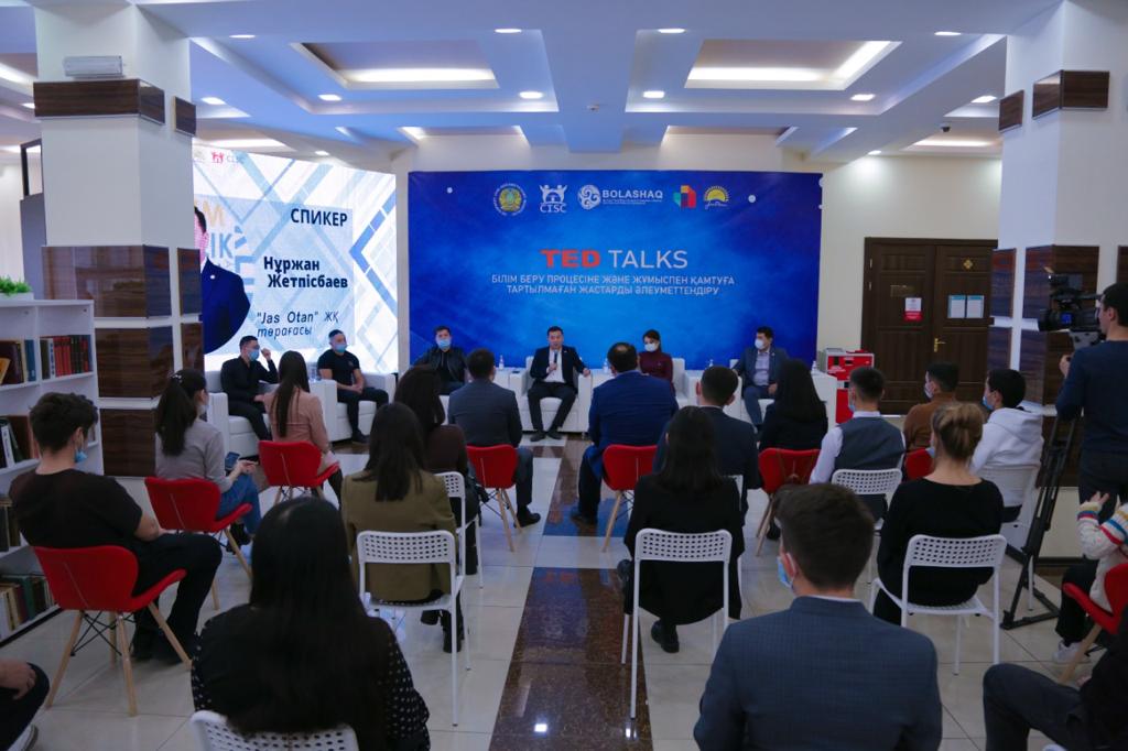 TEDx formatyndaǵy kezdesýde bilim berýdegi ózekti máseleler sóz boldy