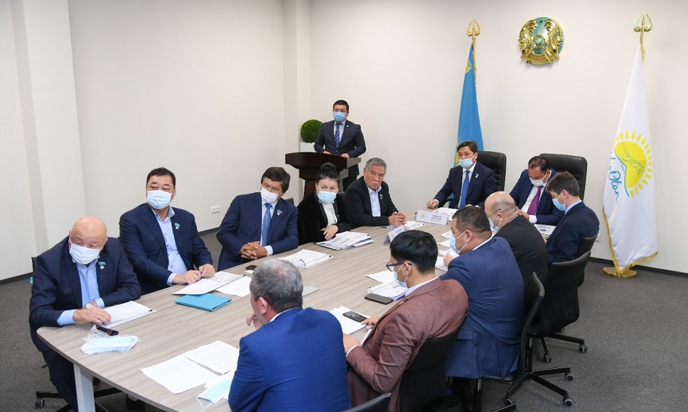 تٷركٸستاندا نۇروتاندىق دەپۋتاتتار ينتەرنەت پەن بايلانىستى جاقسارتۋ مەسەلەسٸن كٶتەردٸ