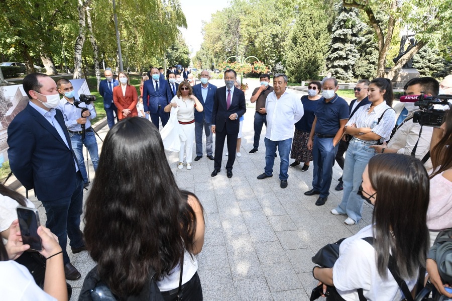 جٶندەۋ جۇمىستارى باياعى الماتىنى ەسكە تٷسٸرٸپ, ساعىنىش سەزٸمٸن وياتادى