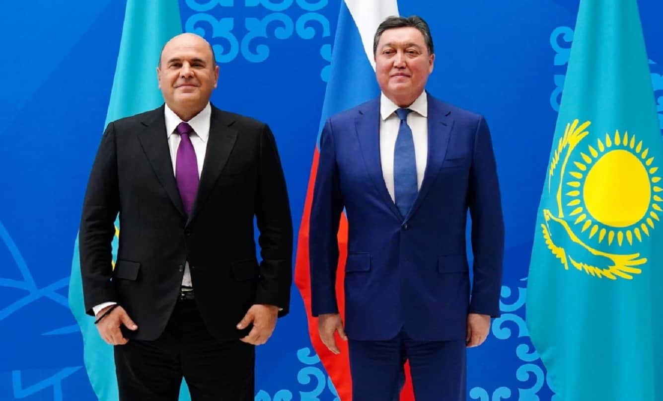 "Munyń bárine sol kináli...". Belsendi Asqar Mámindi sotqa berdi