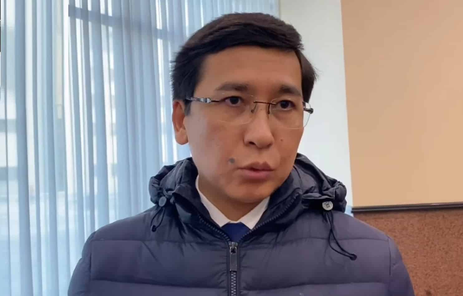 Aimaǵambetov qatelesti me? Virýs juqtyrǵan oqýshylar sany kún sanap artyp barady