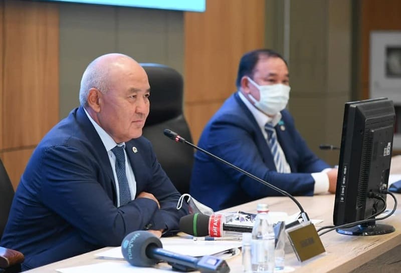 شٶكەەۆ: «ەلدە سالىناتىن مىڭ مەكتەپتٸڭ – ەكٸ جٷزٸ تٷركٸستان وبلىسىندا سالىنادى»