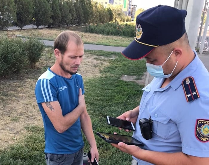 Almatyda qoǵamdyq kólikte maska rejimin buzǵan 30-dan astam adamǵa aiyppul salyndy